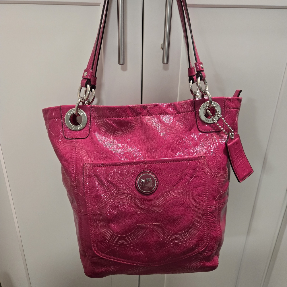Vintage 2009 Coach Alex patent leather tote magenta